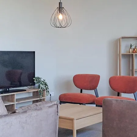 2 Bedroom Beautiful In Feriehus