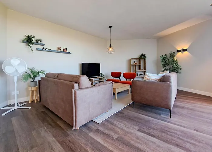 2 Bedroom Beautiful In בית נופש