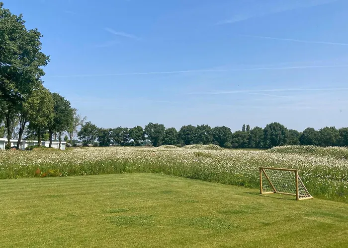 2 Bedroom Beautiful In *