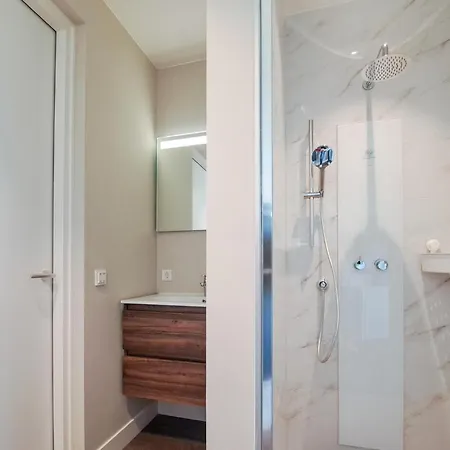 펜션 2 Bedroom Beautiful In 아페덴